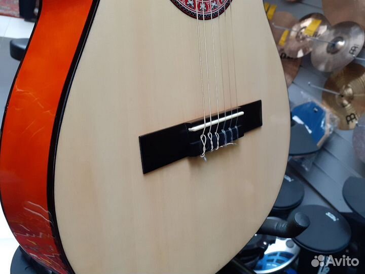 Классическая гитара 3/4