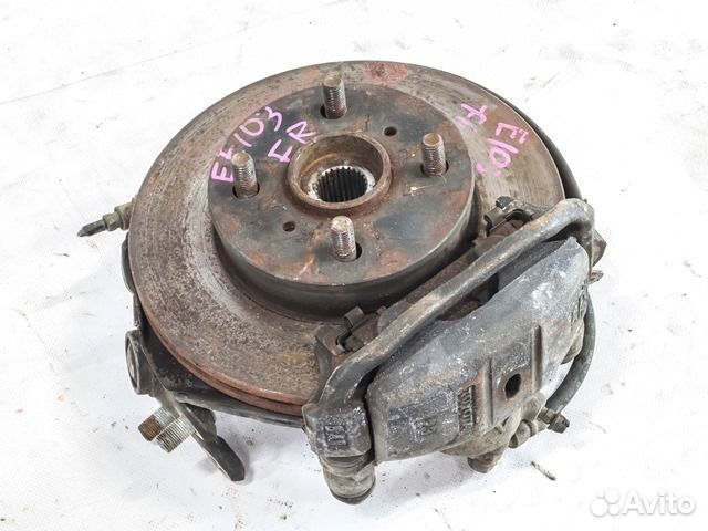 Кулак поворотный правый Toyota Corolla