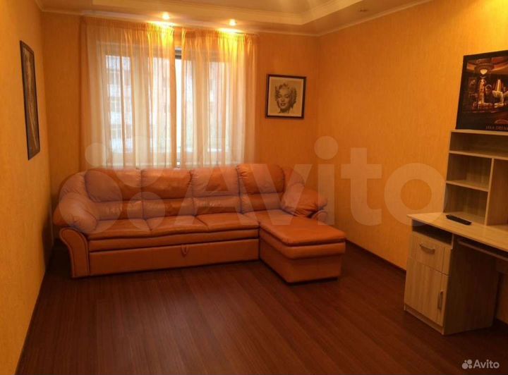 2-к. квартира, 69 м², 3/10 эт.