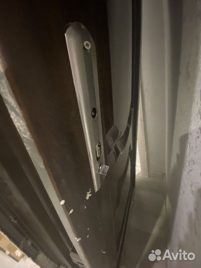 Металлическая дверь бу