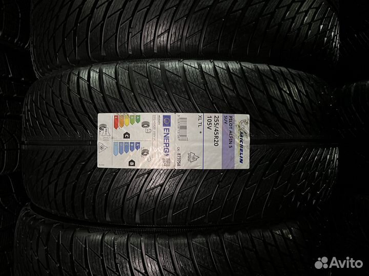 Michelin Pilot Alpin 5 SUV 285/40 R20 и 255/45 R20 109V