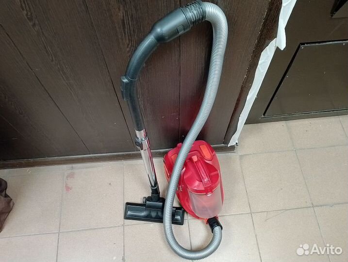 Пылесос с контейнером для пыли Tefal Swift Power C