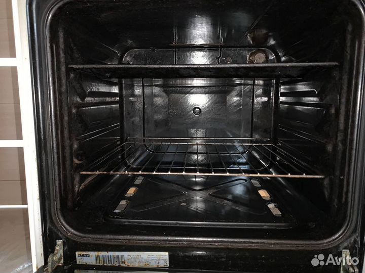 Газовая плитаzanussi электроподжиг