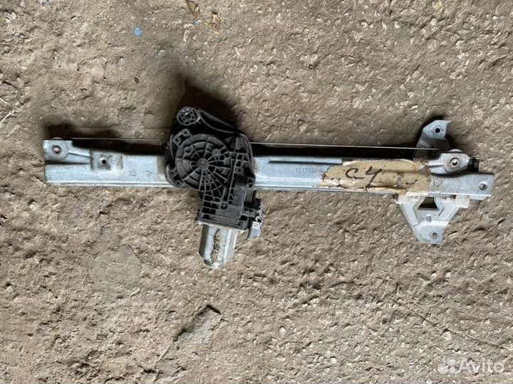 Стеклоподъемник передний правый Citroen C4 2008