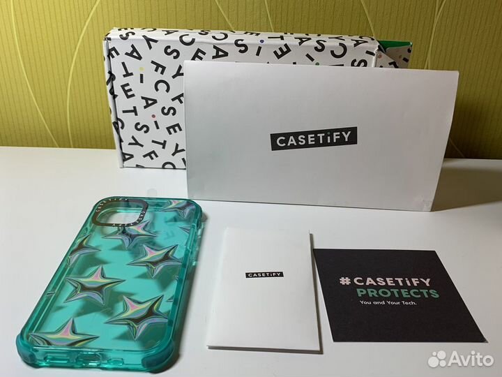 Чехол Casetify на iPhone 12