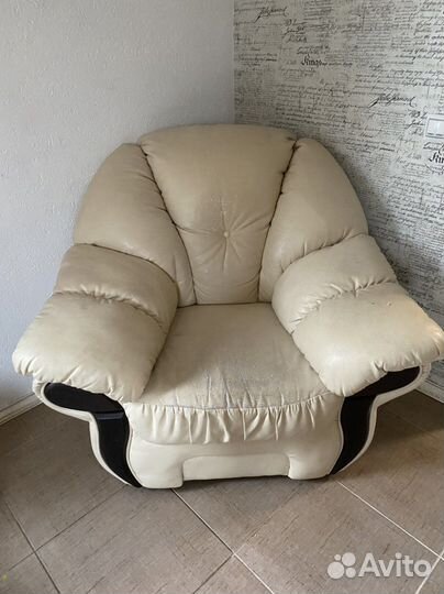 Диван и кресло