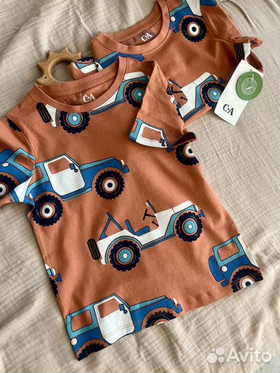 Футболка на мальчика 104 см, 110 см C&A