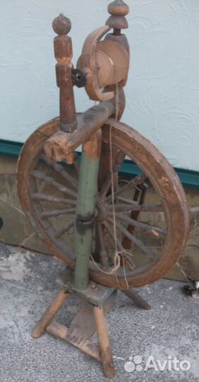 Прялка ручная с колесом