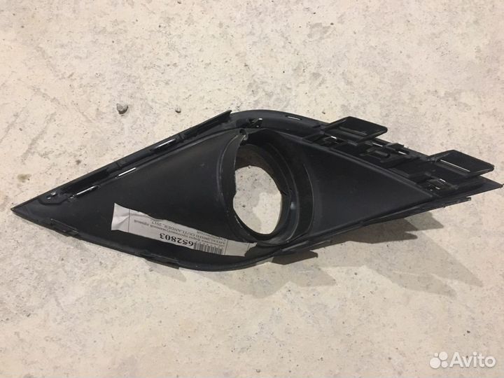 Накладка с дефектом R птф Mitsubishi Outlander