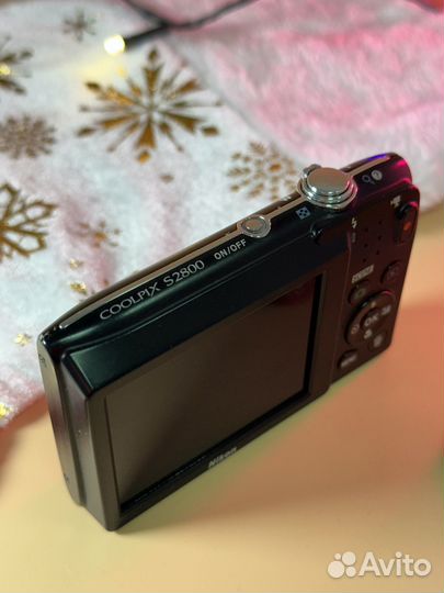 Nikon coolpix s2800