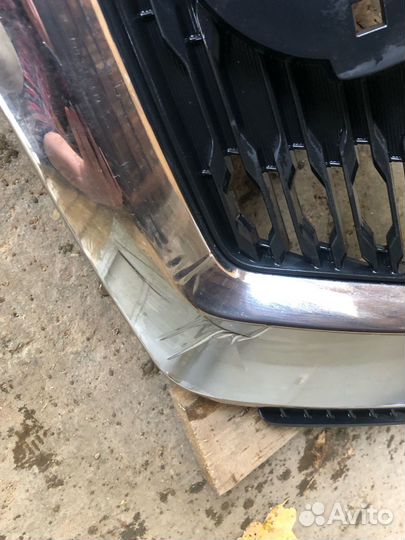 Решетка радиатора Nissan X-Trail 3 T32