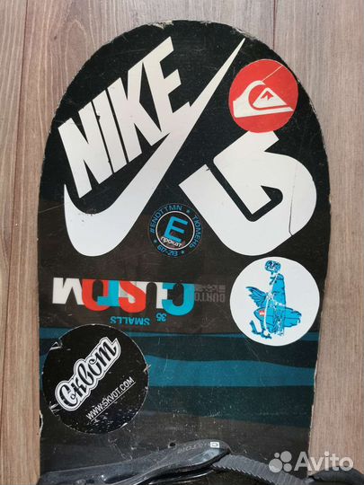 Сноуборд с креплениями