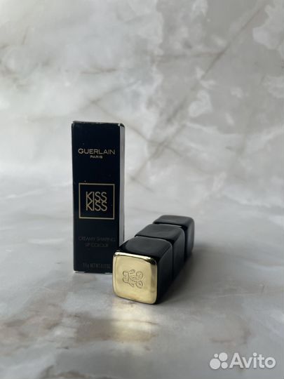 Губная помада kiss-kiss