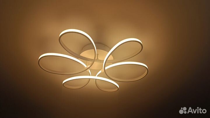 Светильник потолочный