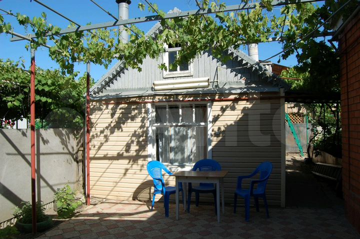 Дом 23 м² на участке 3 сот.