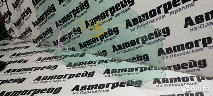 Стекло боковое переднее правое Volkswagen Touareg