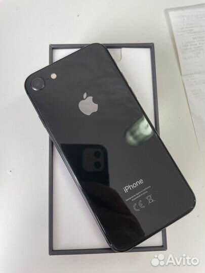 iPhone 8, 64 ГБ