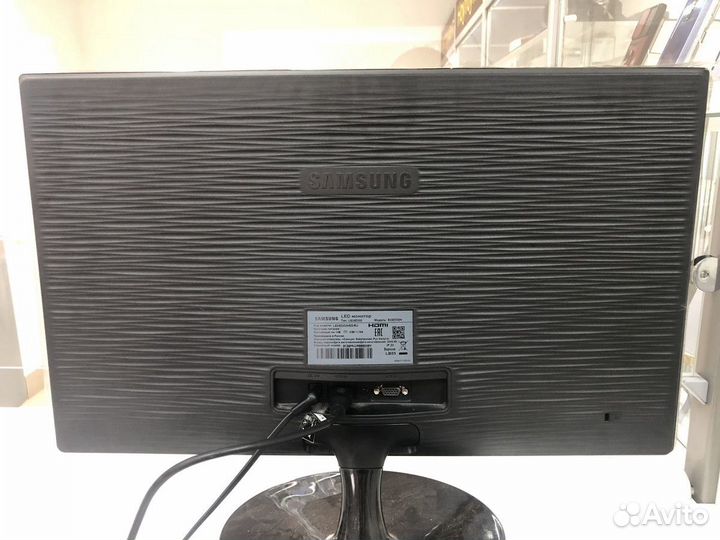 Монитор samsung ls24D332