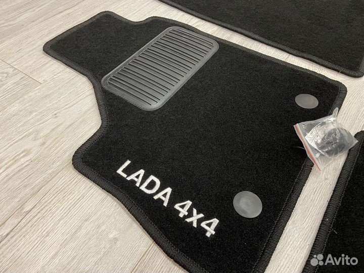 Оригинальные текстильные ковры LADA 4x4 Niva