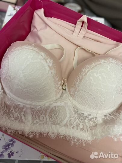 Бюстгальтер