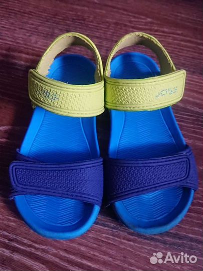 Шлепанцы joss