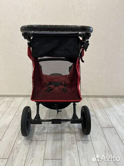 Прогулочная коляска baby jogger