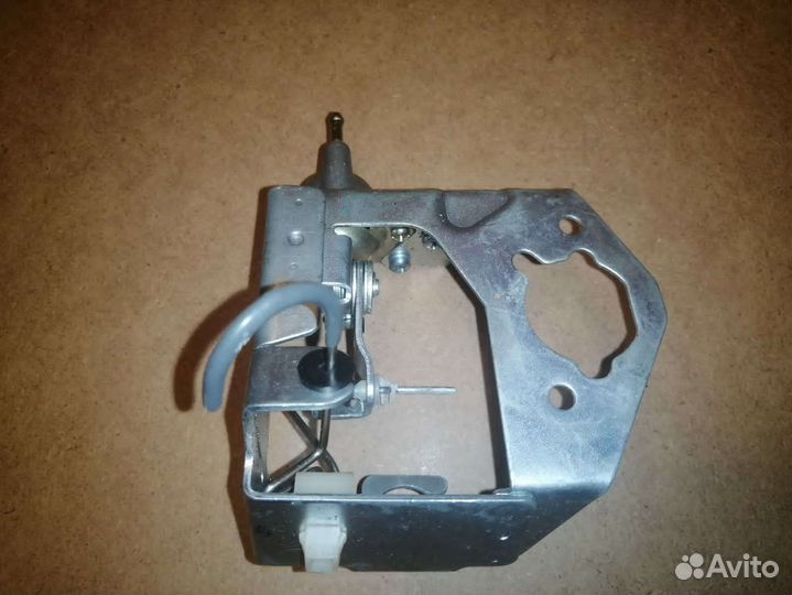 Регулятор воздушной заслонки бензогенератора