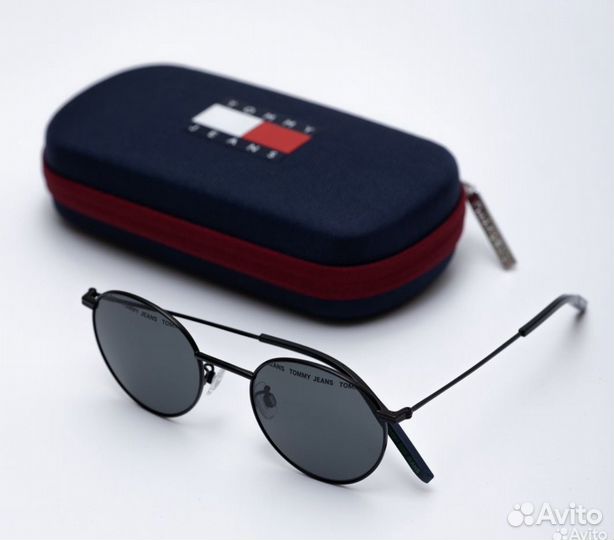 Солнцезащитные очки tommy hilfiger