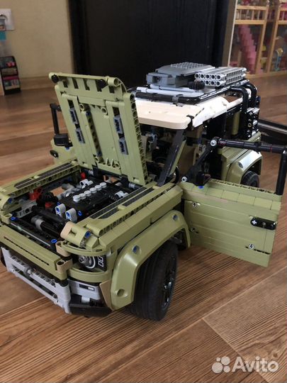 Lego technic 42110 land rover defender