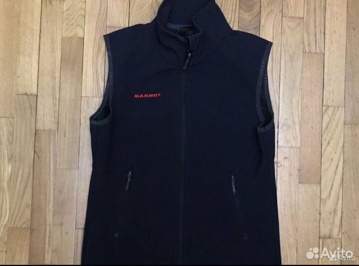 Спортивные вещи женские