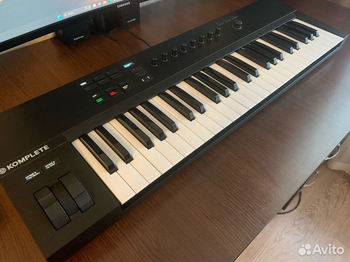 Midi клавиатура Native Instruments Komplete A49