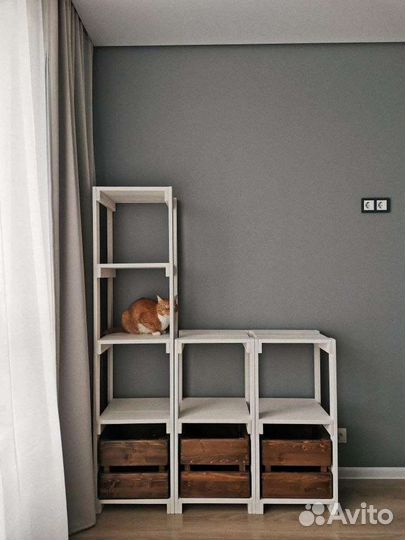 Деревянный стеллаж / этажерка