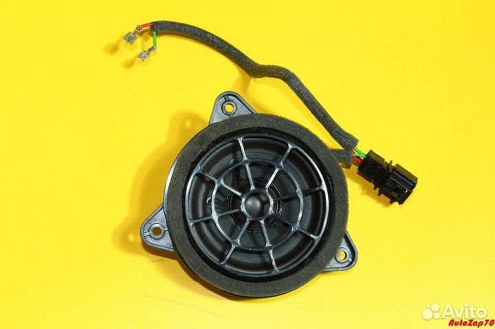 Динамик bose передний Audi Q7 4MB cvmd 2016