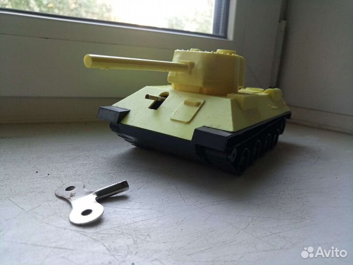 Игрушка модель танка СССР
