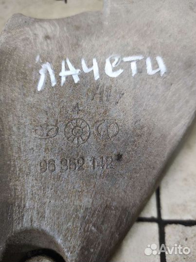 96352142 Кронштейн генератора GM chevrolet lacetti