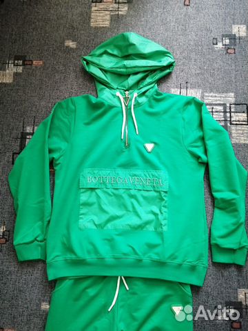 Костюм спортивный женский новый