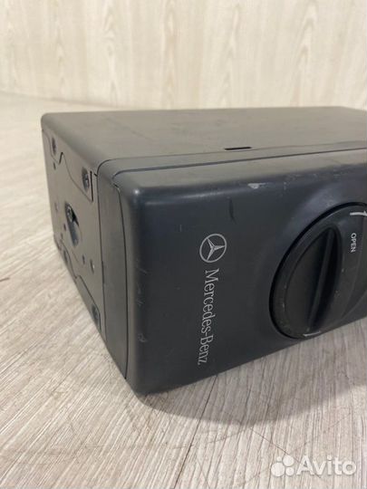 CD-Чейнджер Mercedes Benz S500L W220 M113.960 1999