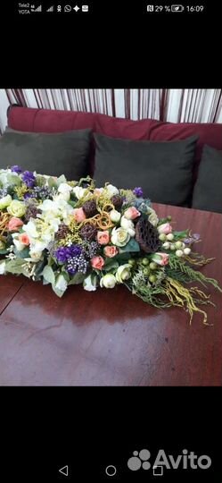 Декоративная композиция для праздничного стола