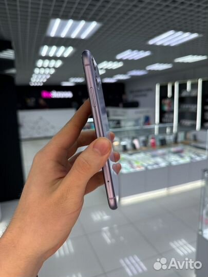 iPhone 11, 256 ГБ