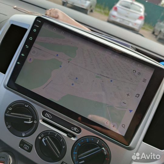 Магнитола на Nissan NV200 2009-2023