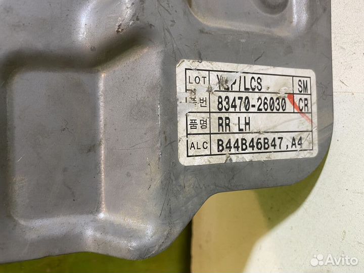 Стеклоподъемник задний левый Hyundai Santa Fe