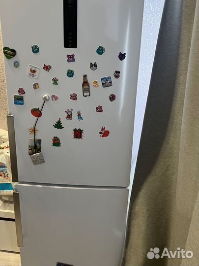 Холодильник Whirlpool no-frost