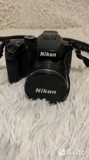 Зеркальный фотоаппарат Nikon coolpix p500