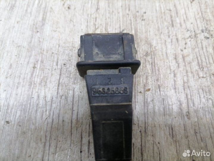 Датчик положения коленвала Chevrolet Aveo T250