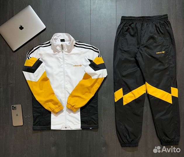 Спортивный костюм Adidas