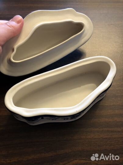 Шкатулка фарфоровая гжель