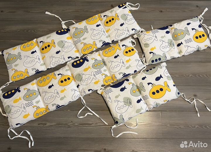 Бортики и постельное белье в кроватку