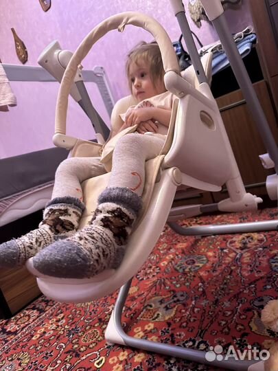 Стульчик для кормления babyton 2 в 1 с качелями