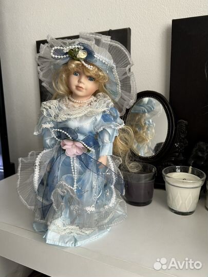 Кукла фарфоровая большая