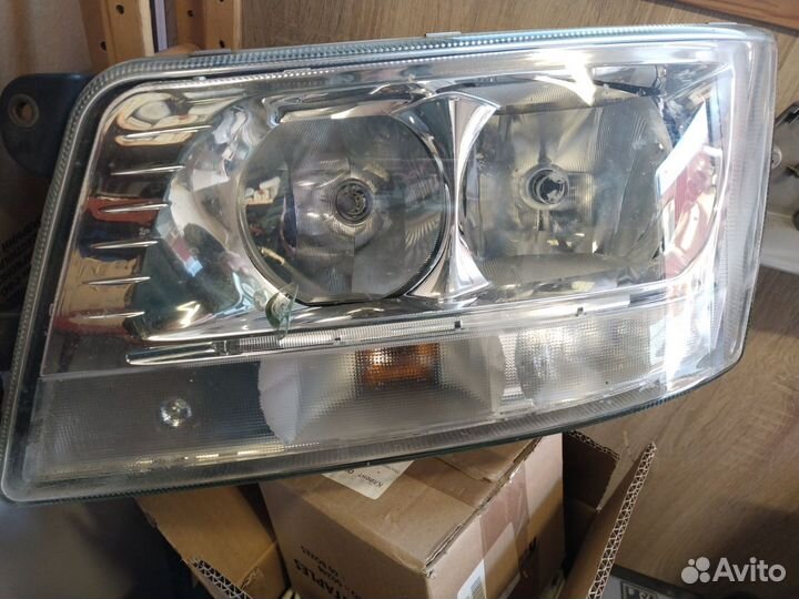 Фара передняя MAN